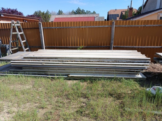 Kzetgyapot tetpanel