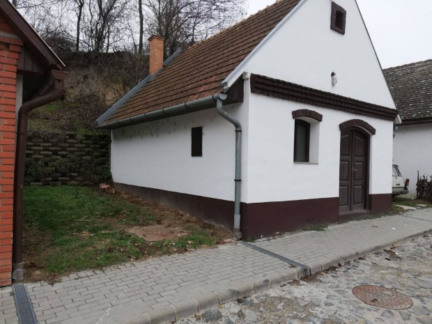 Kzmvestett Prshz