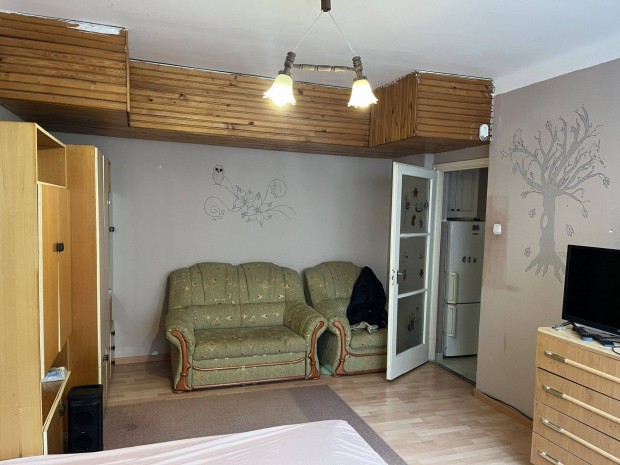 K�zponti elhelyezked�s z�ldre n�z� kil�t�s remek lehet�s�g!