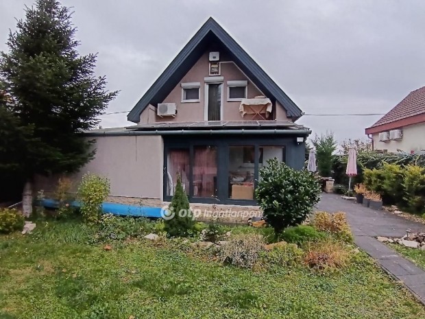 K�zvetlen v�zparti ingatlan �pork�n