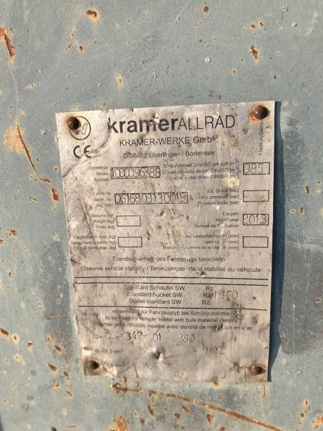 Kramer f�ldkan�l rakod�g�phez elad�