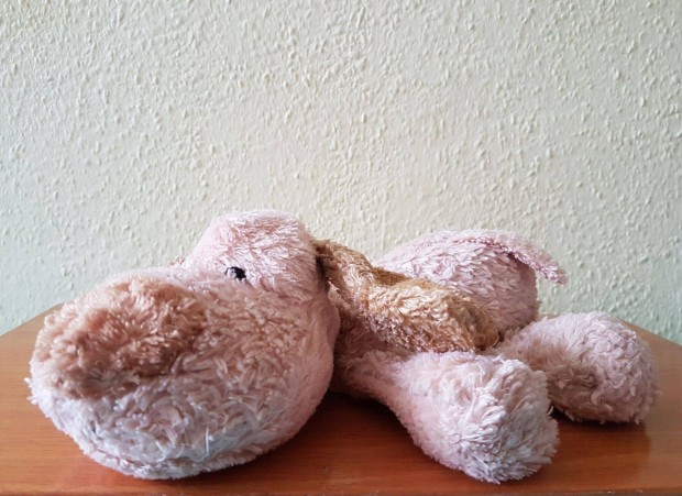 Kr�msz�n� pl�ss kutya