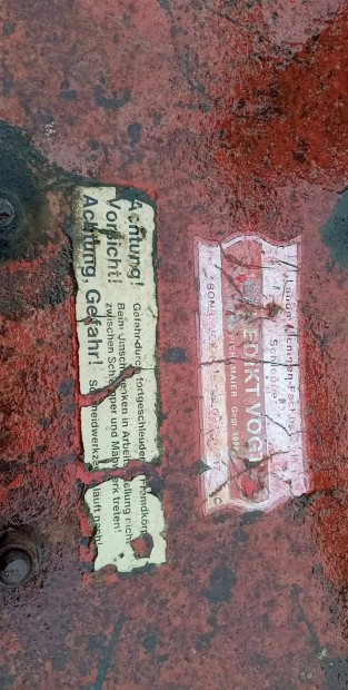 Krone 165 dobkasza munk�ra foghat� �llapotban 