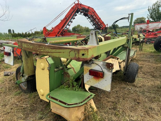 Krone AMT 5000 CV , 5 Méteres Vontatott Tárcsás Kasza Szársértővel