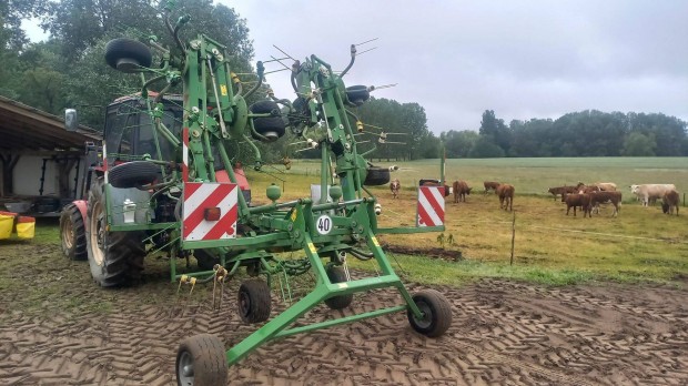 Krone Kwt 8,80/8 rendterítő, rendkezelő