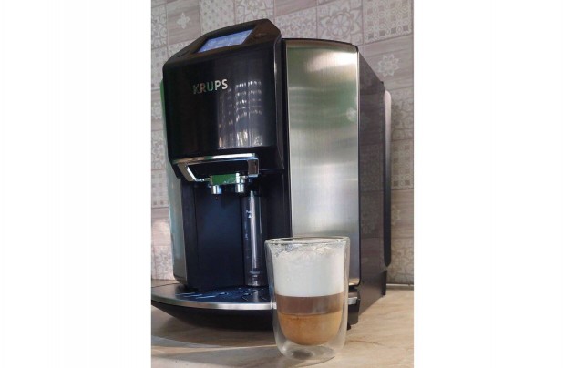 Krups Barista EA 907D Qvatro Force