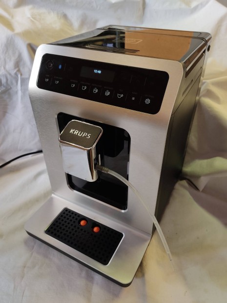 Krups Bluetooth Cappuccino full automata kvfz