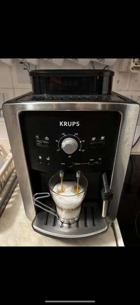 Krups EA81 automata darálós kávégép tejhabosító fejjel