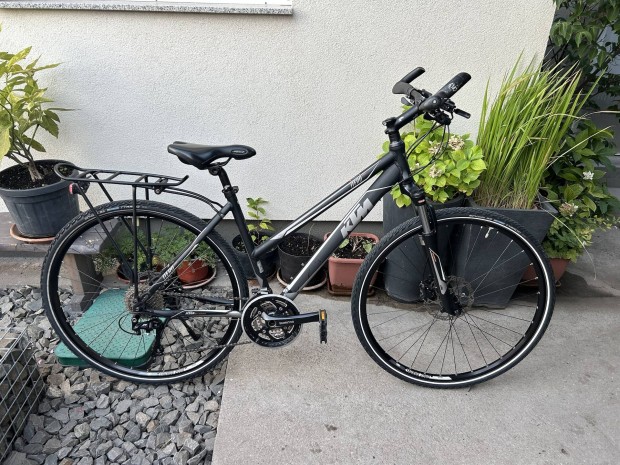 Ktm Itero Cross 28" alu trekking női (46) 3*10 seb. kerékpár