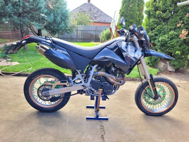 Ktm Lc4 640 01 Akrapovic bontás / minden alkatrésze eladó