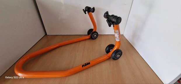 Ktm első motor emelő