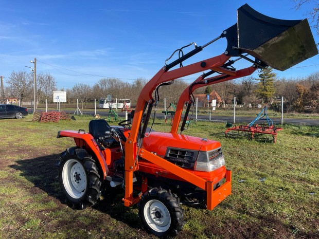 Kubota 21LE japn traktor yanmar iseki agt mtz goldoni carraro john