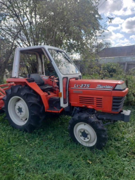 Kubota 27 lovas traktor elad