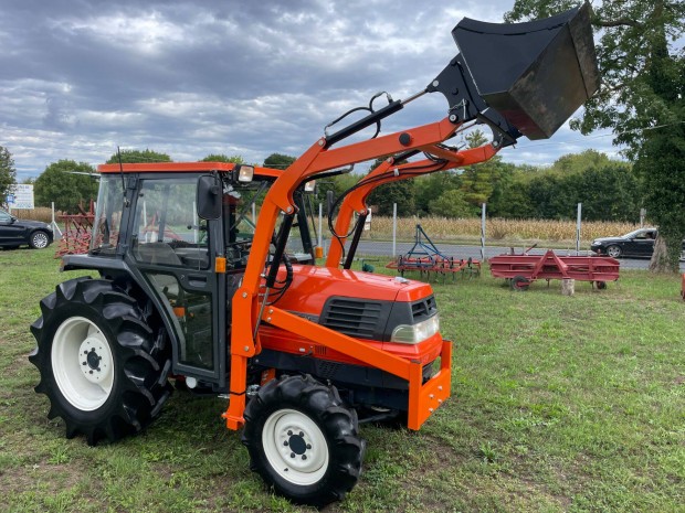 Kubota 32LE Top llapot japn traktor kistraktor Ingyenes Szllts