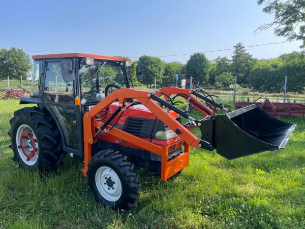 Kubota 32LE yanmar iseki agt carraro goldoni mtz japán traktor john