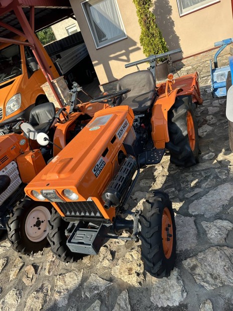 Kubota 7001 4X4 japn traktor 