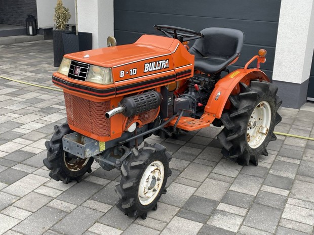 Kubota B10 Bulltra 4x4 Japn kis traktor / Iseki Yanmar  John Deere 