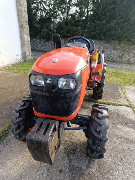 Kubota B2441 hasznlt kistraktor elad