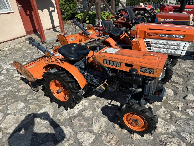 Kubota B5000 4X4 japn traktor