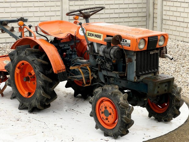 Kubota B5000 japn kistraktor