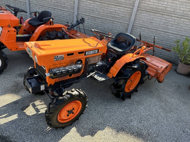 Kubota B7001 4X4 japn traktor 