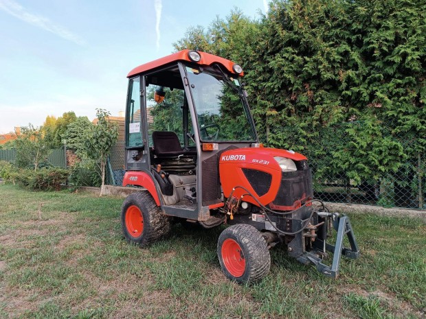 Kubota BX2350 elad