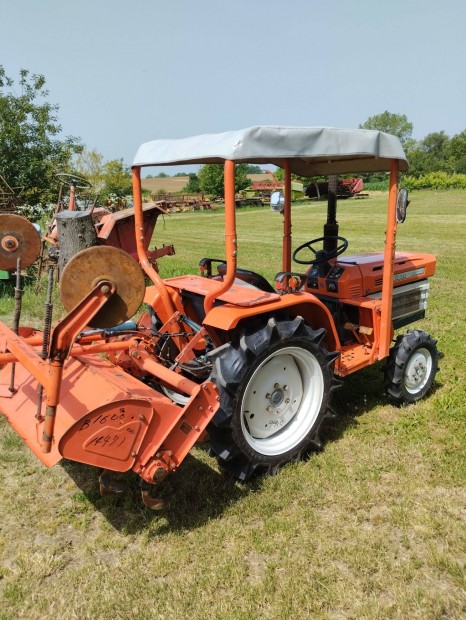 Kubota B 1600 japn kis traktor elad
