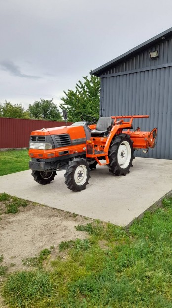 Kubota GL240 Japn Kistraktor elad.