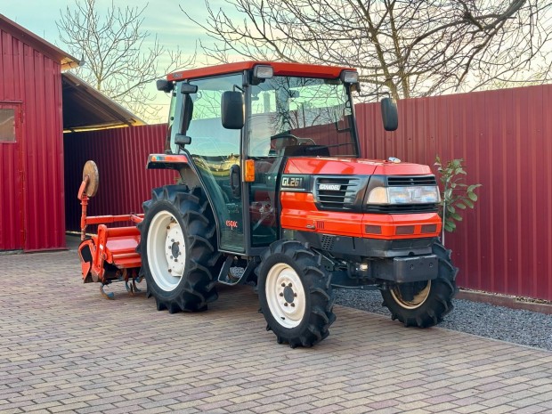 Kubota GL261 (27-Le, power shift v�lt�) jap�n kistraktor traktor