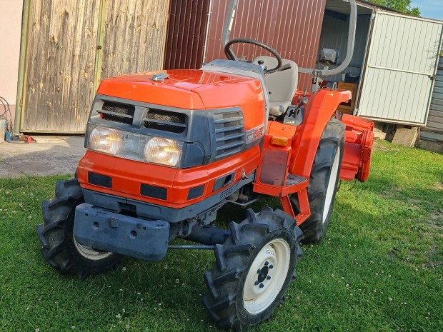Kubota GL 220, Japán traktor eladó.