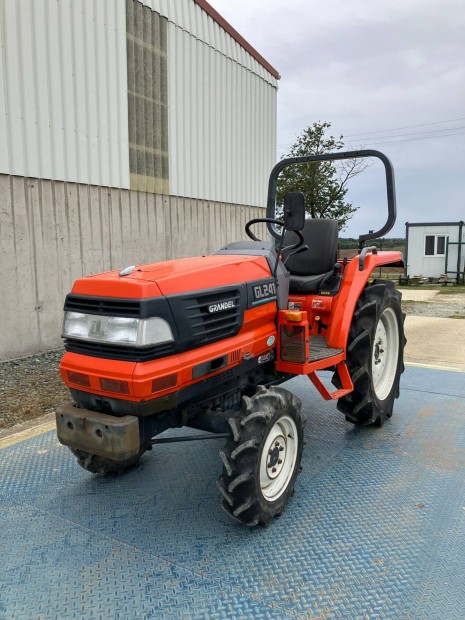 Kubota GL 241 kistraktor traktor agt tz4k rba 15 mt8 goldoni carraro