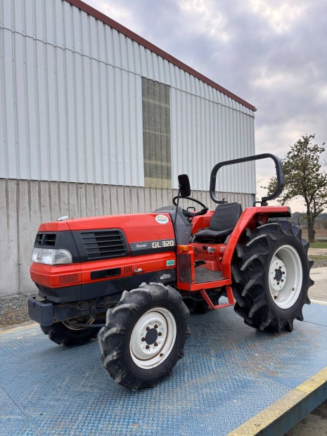 Kubota GL 320 U-Shift japán kistraktor szervizelve