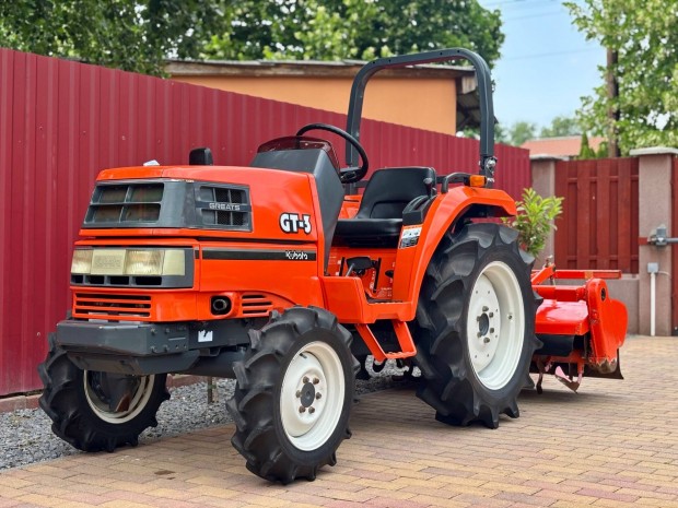 Kubota GT3 japán kistraktor / traktor eladó