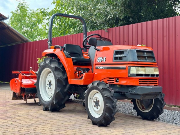 Kubota GT-3 (4-hengeres) japán traktor ( Yanmar iseki Mtz T25)