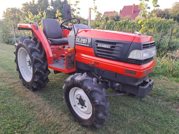 Kubota Grandel GL281 28 LE-s, 4x4 traktor