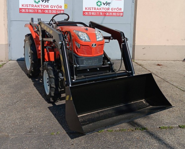 Kubota KT210 összkerekes, irányváltós, 21 Le kistraktor rakodóval