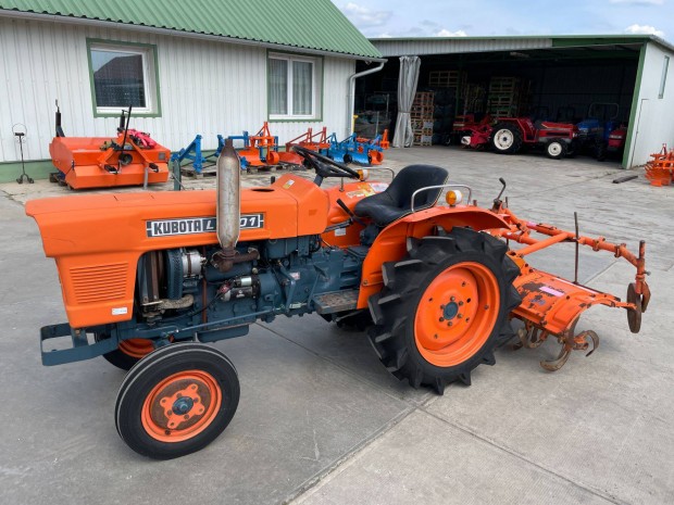 Kubota L2201S Yanmar Iseki Japán kistraktorok