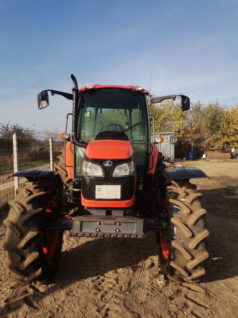 Kubota M8540 elad