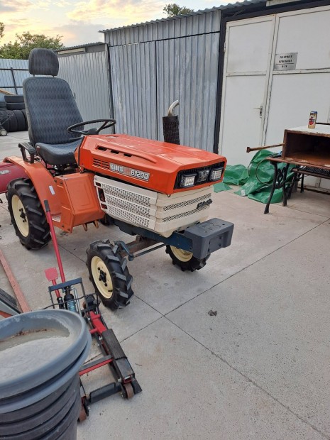 Kubota b1200 traktor 3hengeres diesel h�ts�ker�k hajt�s ,difiz�r,