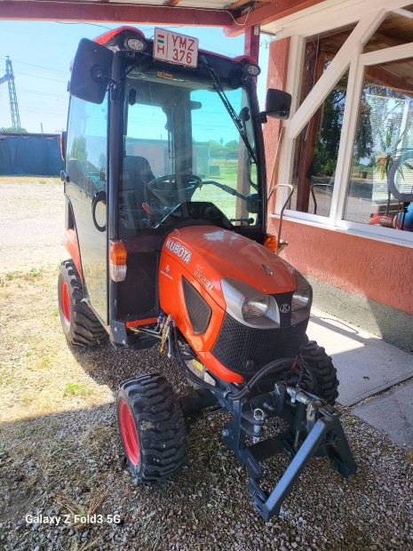 Kubota bx231d cab kommunális kistraktor