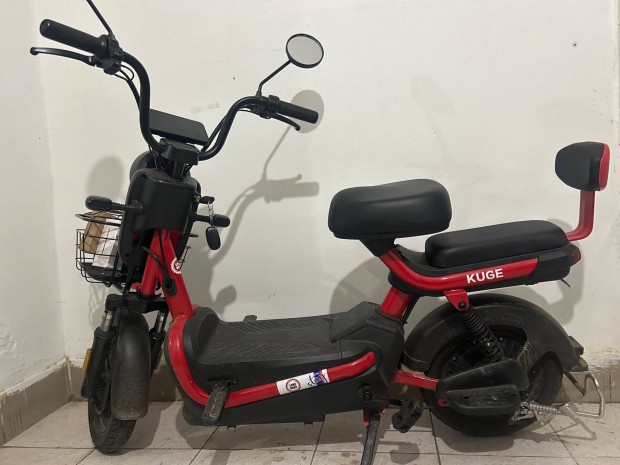 Kuge elektromos robog�