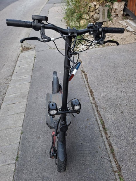 Kugoo G Booster nagy teljesítményű elektromos roller eladó