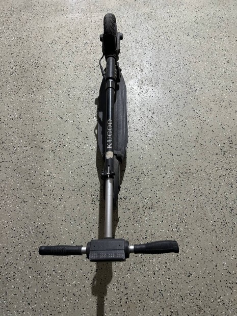 Kugoo elektromos roller