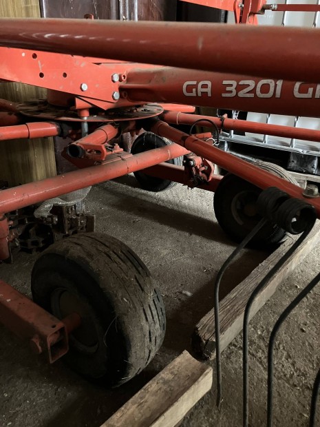 Kuhn GA 3201 GM rendsodr�
