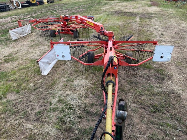 Kuhn GA 6522 két rotoros rendképző, rendkezelő