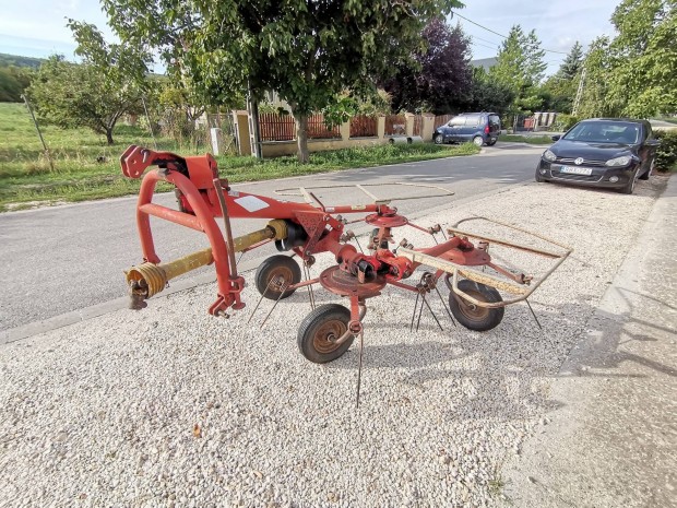 Kuhn GF 440M rendterit, rendkezel elad! 