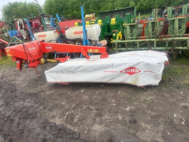 Kuhn GMD 702 , 280 - as Tárcsás Kasza Szársértő Nélkül