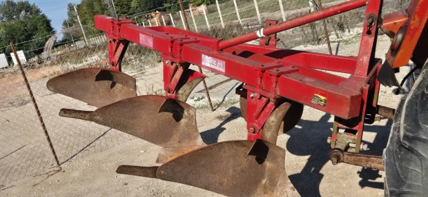 Kühne 3 fejes Eke Mtz zetor