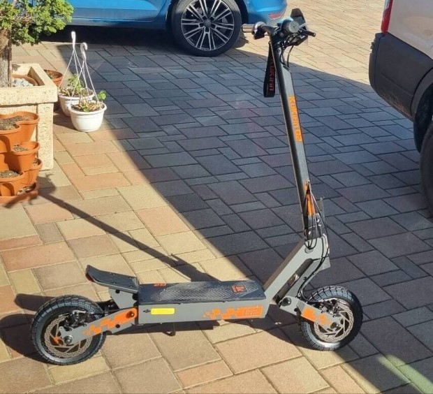 Kukirin G2 2025 800W elektromos roller Új,bontatlan csomagban
