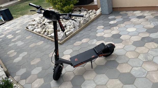 Kukirin G2 2025 Elektromos roller (E Scooter)